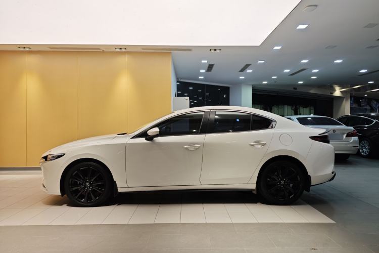 Used Mazda Mazda 3 Axela 2021 2.0L Automatic Zhiya Edition