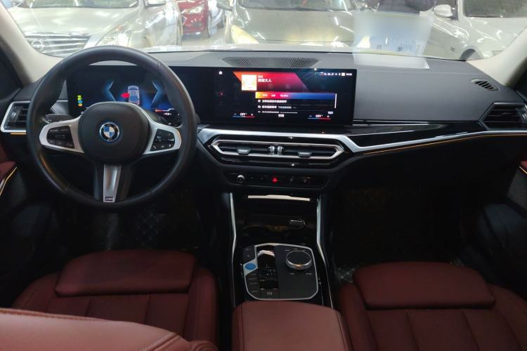 Used BMW i3 2022 eDrive 35 L
