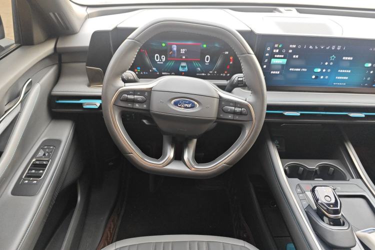 Used Ford Edge 2023 Ford Explorer L 2.0T EcoBoost Two-Wheel Drive 7-Seater Luxury Model
