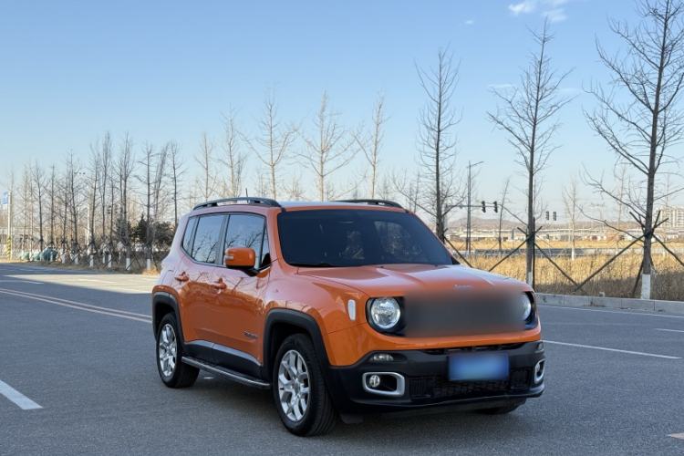 Used  Renegade 2018 Connected Large Screen Version 180T Automatic High-Energy Edition
