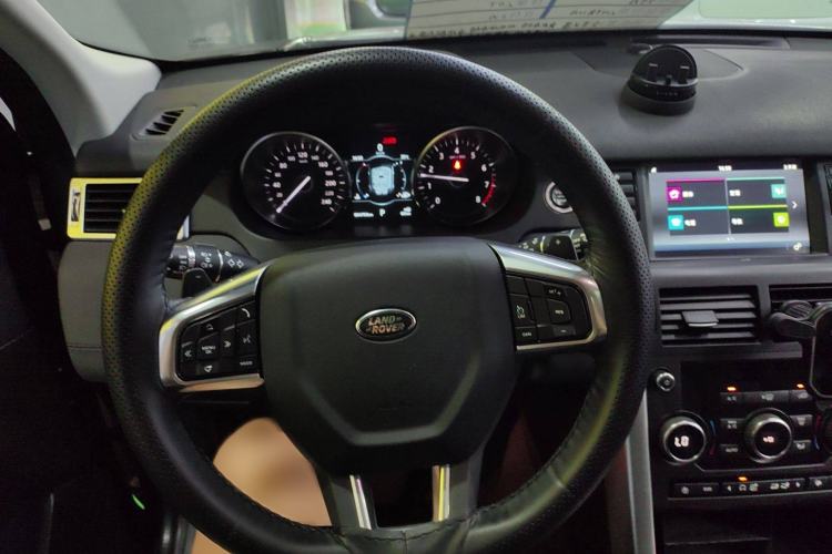 Used Land Rover Discovery Sport 2019 240 PS SE Version China VI Standard