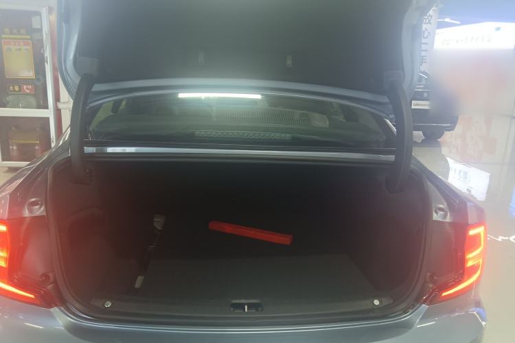 Used Volvo S90 2020 T5 Zhiyi Luxury Edition