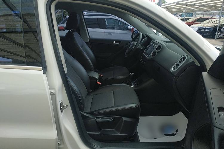 Used Volkswagen Tiguan 2016 280TSI Automatic Two-Wheel-Drive Silk Road Style Edition
