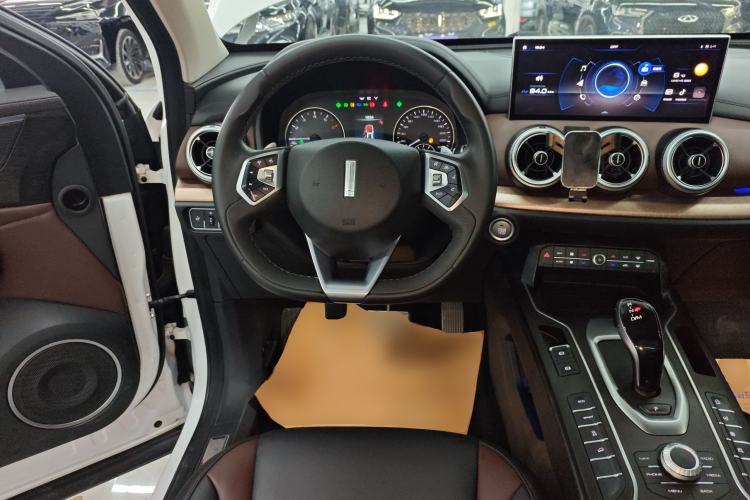 Used Wey VV5 2021 1.5T Two-Wheel Drive Color Pioneer