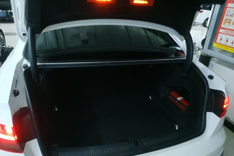 Used Audi A4L 2020 40 TFSI quattro Luxury Dynamic Model
