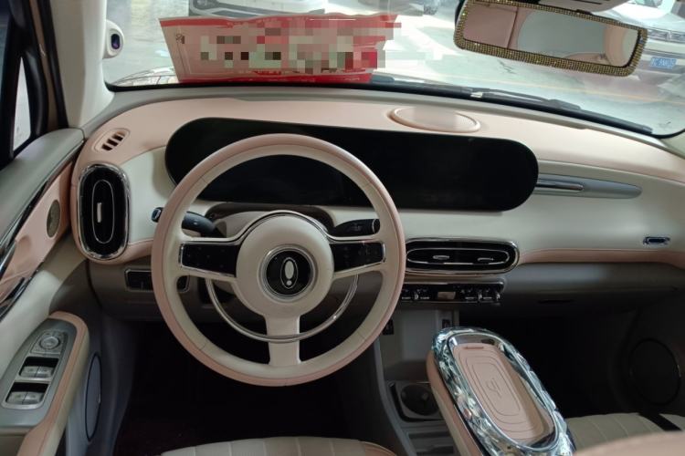 Used ORA Ballet Cat 2022 401 km Nutcracker Edition
