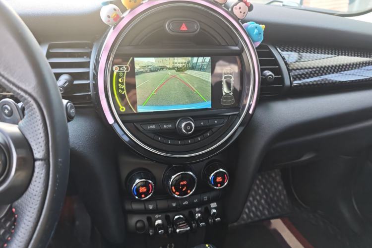 Used  MINI 2016 2.0T COOPER S Pioneer Edition Five-Door Model
