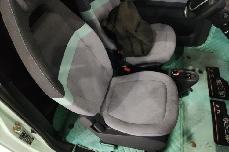 Used Wuling Hongguang MINIEV 2021 Macaron Sandwich Model 170 km Lithium Iron Phosphate