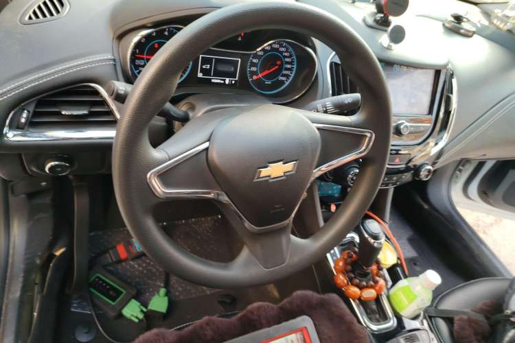 Used Chevrolet Cruze 2017 1.5L Automatic Pioneer Sunroof Edition