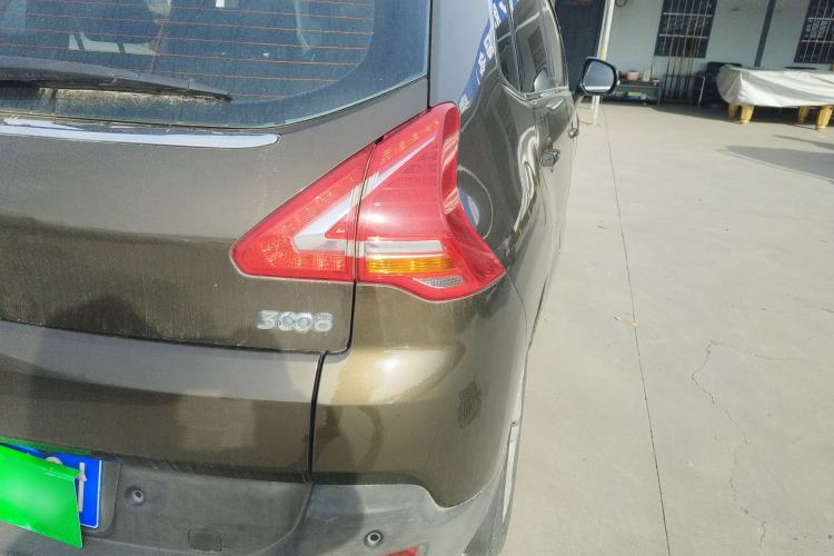 Used Peugeot 3008 2013 2.0L Automatic Classic Edition
