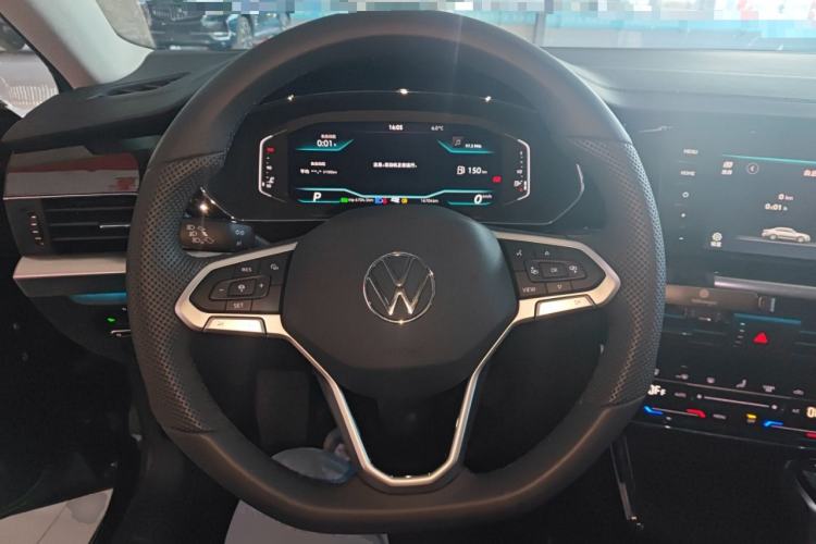 Used Volkswagen Passat 2025 Outstanding Model 380TSI Starry Dragon Edition
