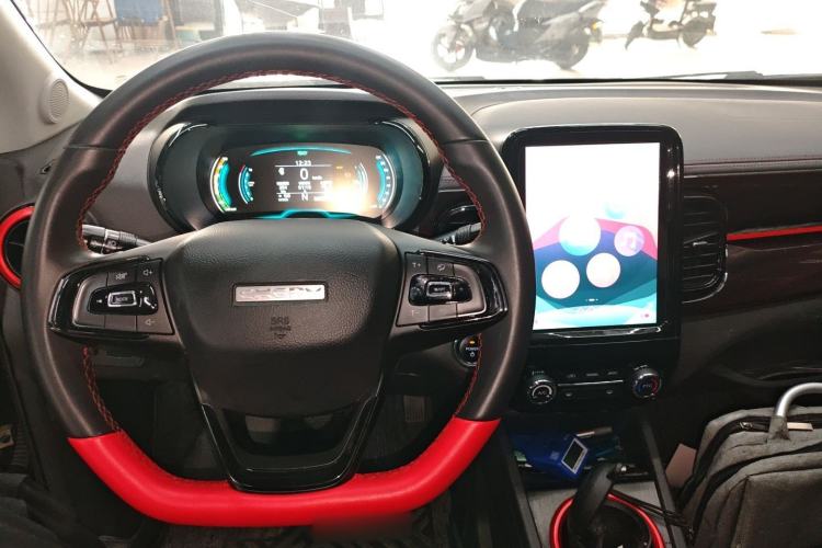 Used Chery Little Ant 2022 Revised Version Sweet Pink Edition Half-Sugar Version Lithium Iron Phosphate 30.7 kWh 30 kW 301 km