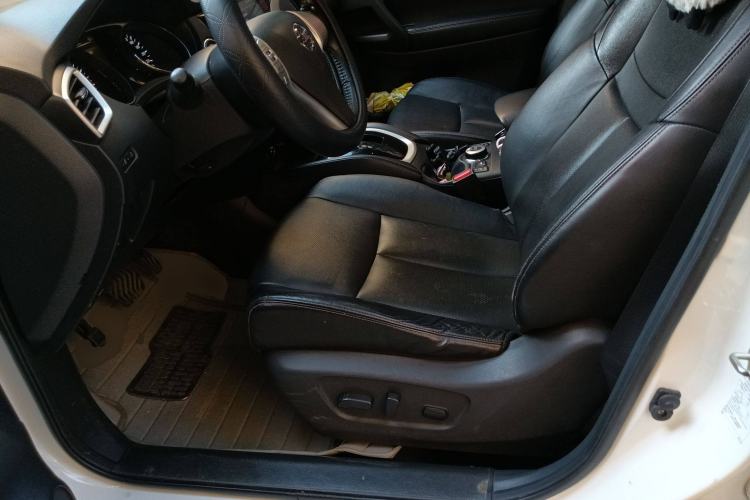 Used Nissan X-Trail 2015 2.5L CVT Leading MAX Edition 4WD
