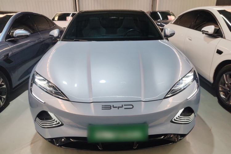 Used BYD Seal 2022 550 km Standard Range Rear-Wheel Drive Prestige Version
