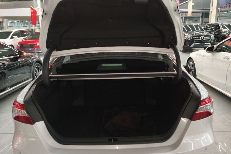 Used Toyota Camry 2018 2.0G Luxury Edition