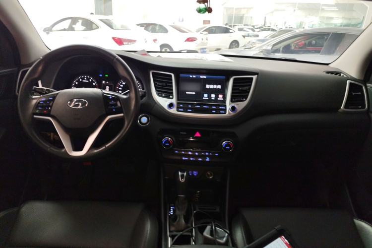 Used Hyundai Tucson 2015 1.6T Dual-Clutch Two-Wheel-Drive Smart Model
