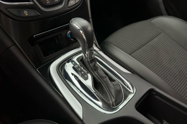 Used Buick Regal 2015 1.6T Leading Technology Model
