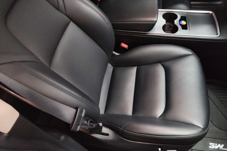 Used Tesla Model Y 2022 Rear-Wheel-Drive Version