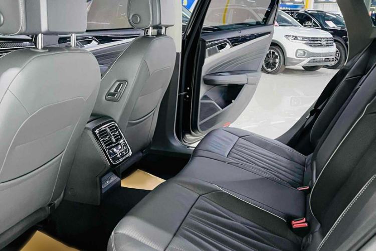 Used Volkswagen Passat 2022 330TSI Starry Luxury Edition