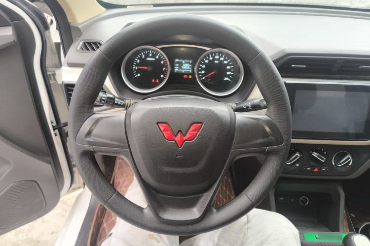 Used Wuling Hongguang 2021 1.5L S Comfort Edition LAR
