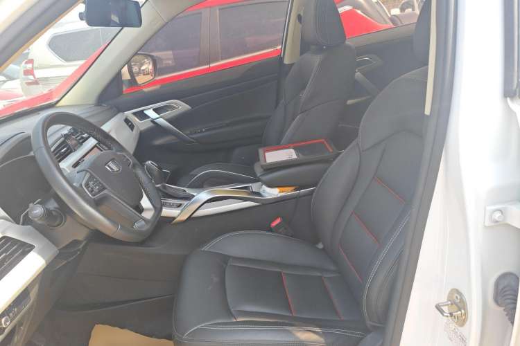 Used Geely Auto Emgrand X7 Sport 2018 1.8TD Automatic Two-Wheel Drive Smart Connect 4G Internet Edition