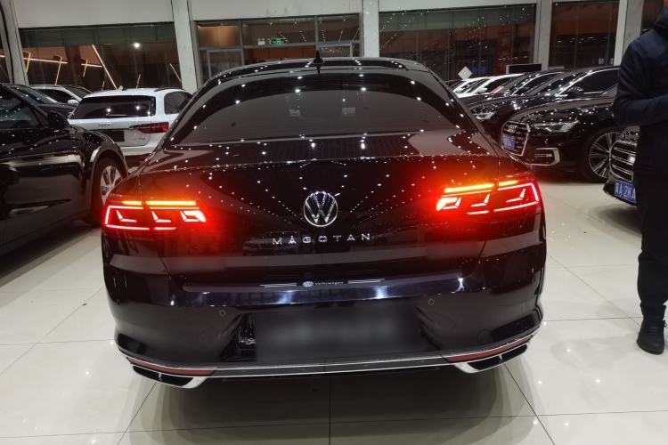 Used Volkswagen Magotan 2023 2 Million Units Limited Edition 330TSI DSG Leading Version