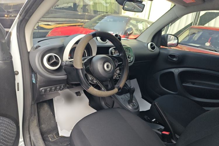 Used  fortwo 2018 1.0L 52kW Hardtop Dynamic Version China V
