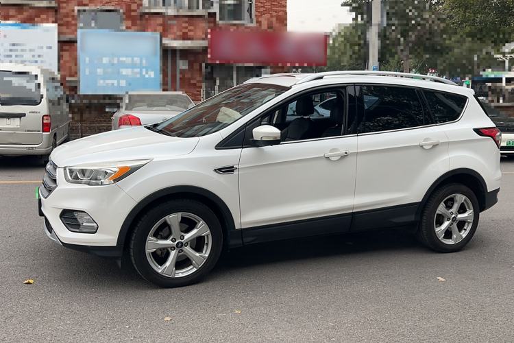 Used Ford Kuga 2017 EcoBoost 180 Two-Wheel-Drive Tiger Leap Model
