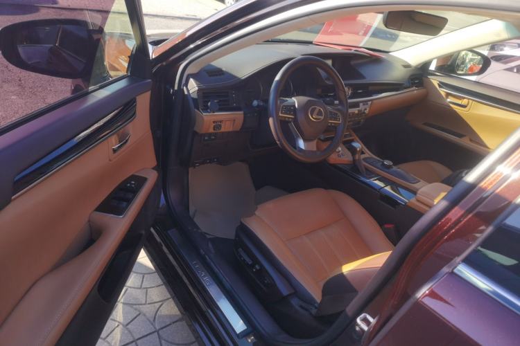 Used Lexus ES 2015 200 Comfort Edition
