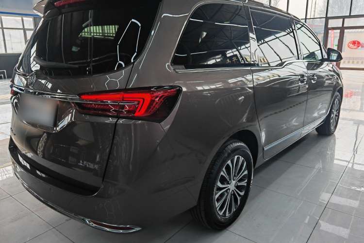 Used Buick GL8 2022 Land Business Class 652T Luxury Model
