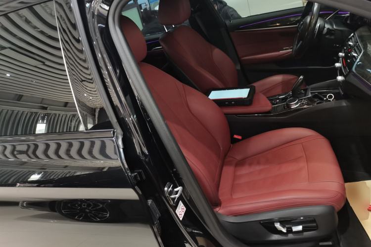 Used BMW 5 Series 2019 530Li Leading Model M Sport Package
