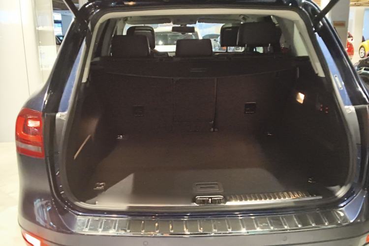 Used Volkswagen Touareg 2014 3.0 TSI New Edition