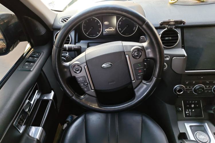 Used Land Rover Discovery 2015 3.0 SC V6 SE
