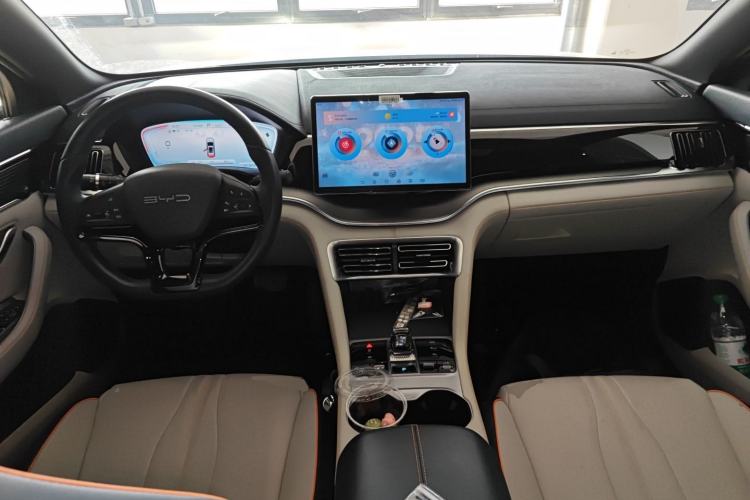 Used BYD Song PLUS New Energy 2024 Honor Edition EV 520km Luxury Model
