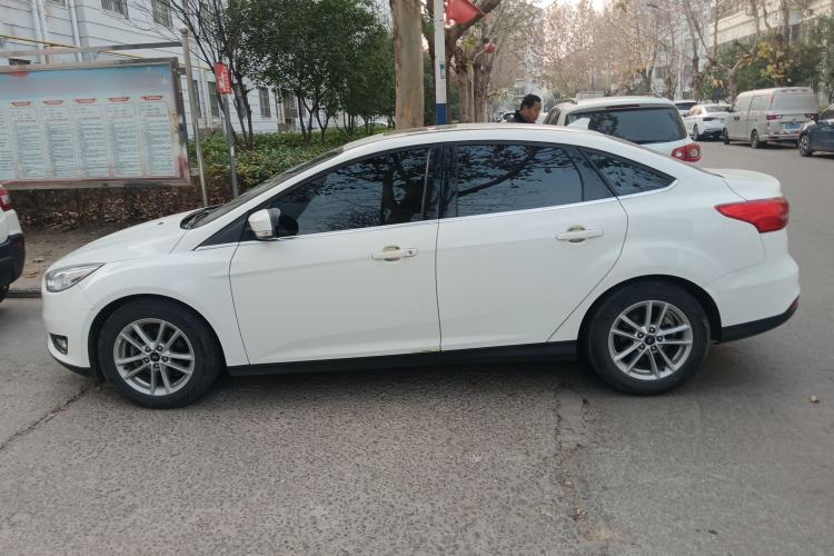 Used Ford Focus 2018 Sedan Classic EcoBoost 180 Automatic Elite Model