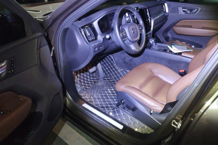 Used Volvo XC60 2021 T5 4x4 Smart Luxury Edition