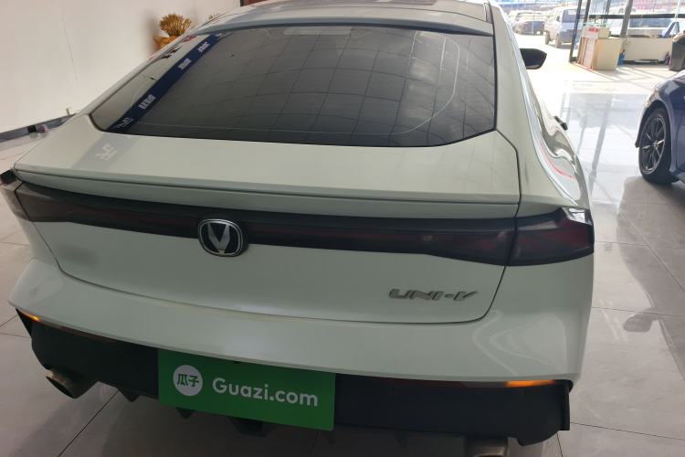 Used Changan UNI-V 2022 1.5T Prestige Version
