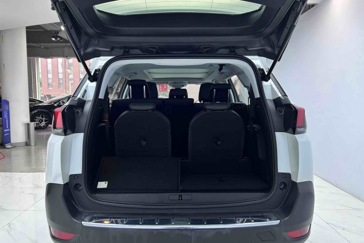 Used Peugeot 5008 2017 380THP 7-Seater Elite Edition