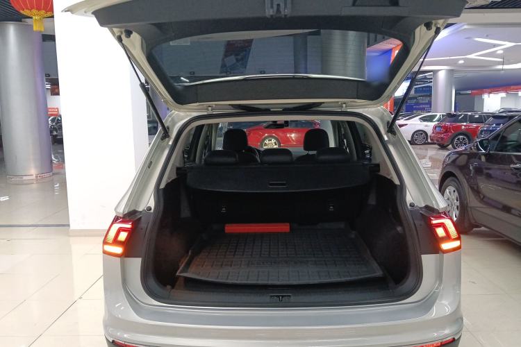 Used Volkswagen Tiguan L 2018 330TSI Automatic Two-Wheel Drive Luxury Edition