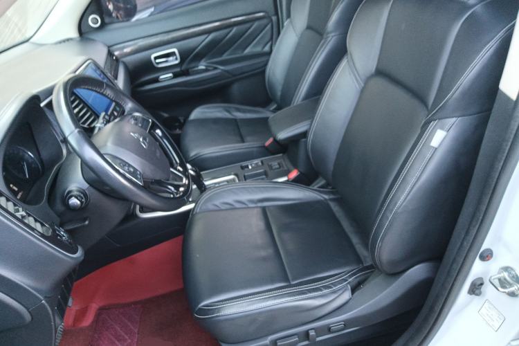 Used Mitsubishi Outlander 2020 2.0L Two-Wheel Drive Enjoyment Version 5 Seats
