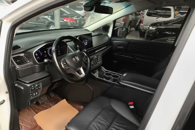 Used Honda Elysion 2022 2.0L eHEV Luxury First Edition
