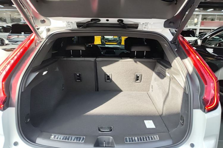 Used Cadillac XT4 2020 28T Two-Wheel-Drive Leading Version
