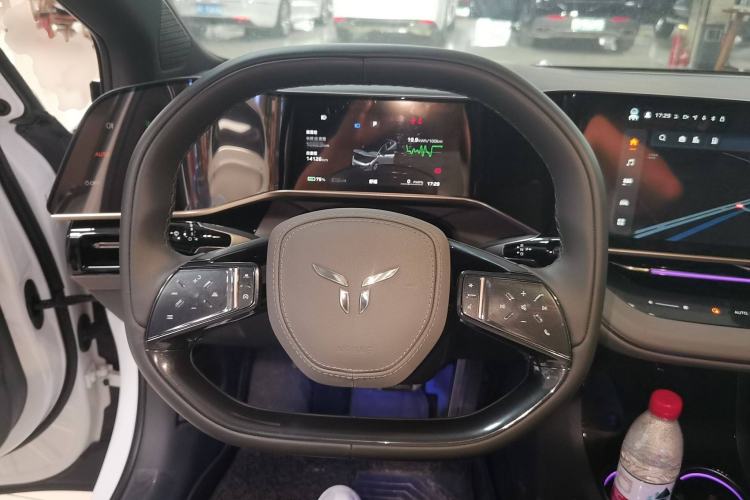 Used Hongqi EH7 2024 820 Pro
