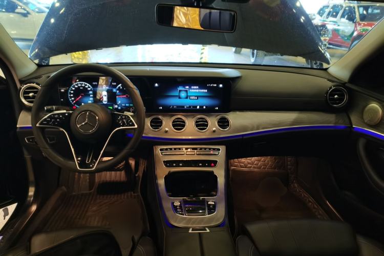 Used Mercedes-Benz E-Class 2021 E 260 L
