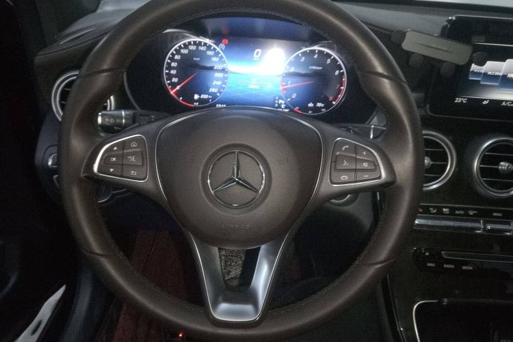 Used Mercedes-Benz GLC 2019 GLC 260 L 4MATIC Dynamic Model
