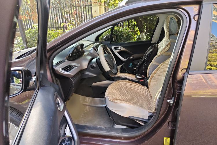 Used Peugeot 2008 2014 1.6L Automatic Fashion Edition