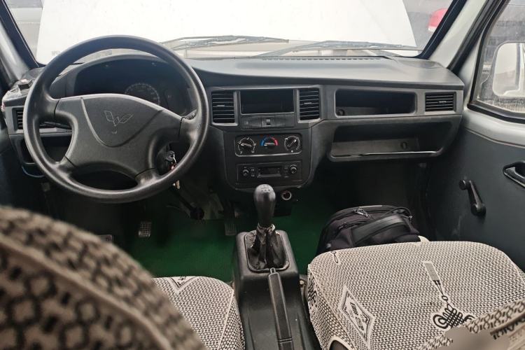 Used Wuling Zhiguang 2015 1.2L Practical LS-I Model