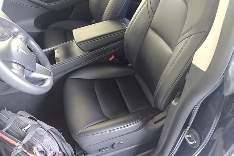 Used Tesla Model Y 2021 Standard Range Rear-Wheel Drive Version
