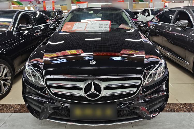 Used Mercedes-Benz E-Class 2019 E 300 L Sporty and Stylish Model
