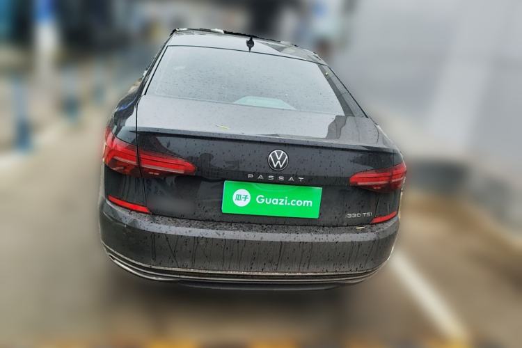 Used Volkswagen Passat 2020 Facelift 330TSI Elite Edition China VI Standard
